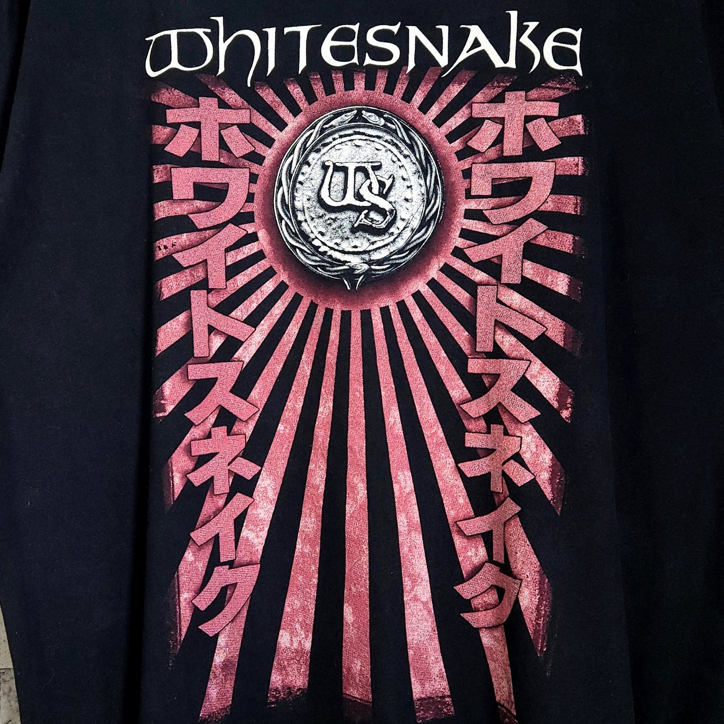 【Extremely Rare】Whitesnake 2013 Europe Tour T-Shirt - Unique Japanese Print Design (A Must-Have Item for Rock Collectors)