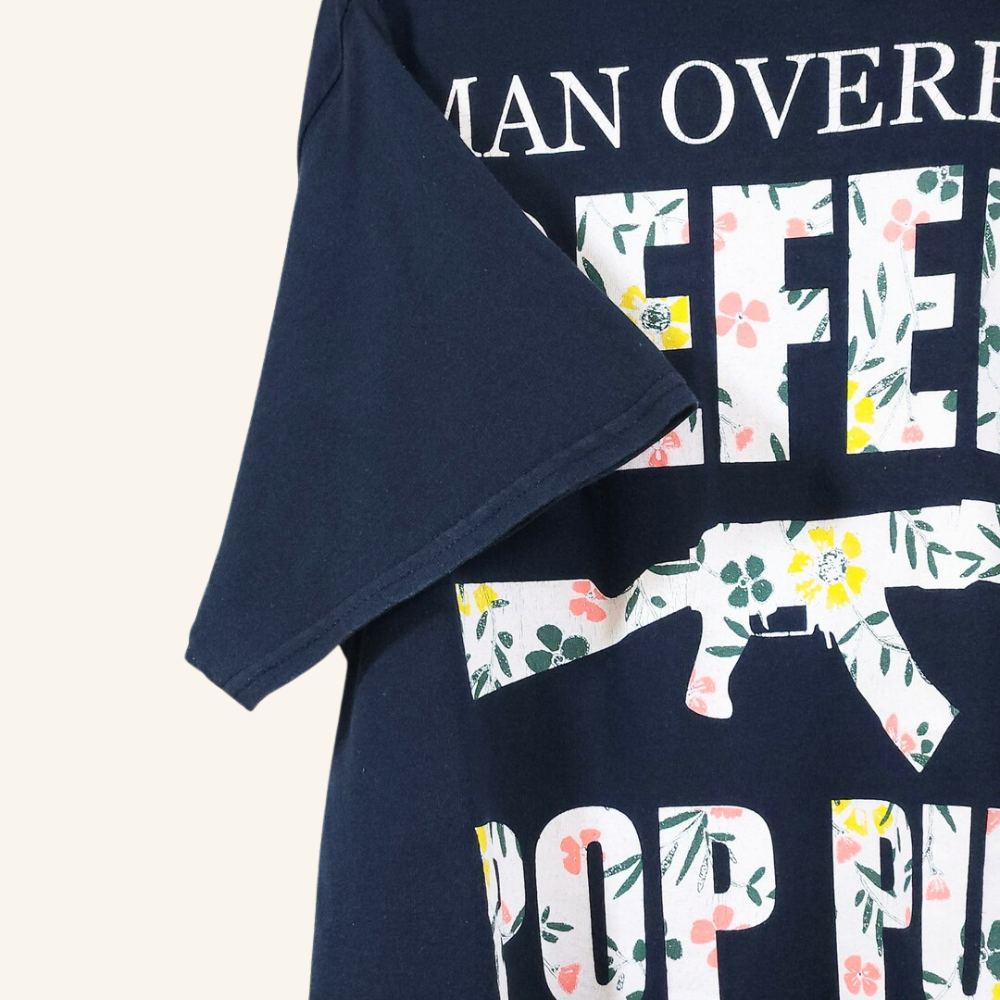 【古着】MAN OVERBOARD バンドTシャツ Mサイズ ネイビー "DEFEND POP PUNK" パンクロック ユニークデザイン