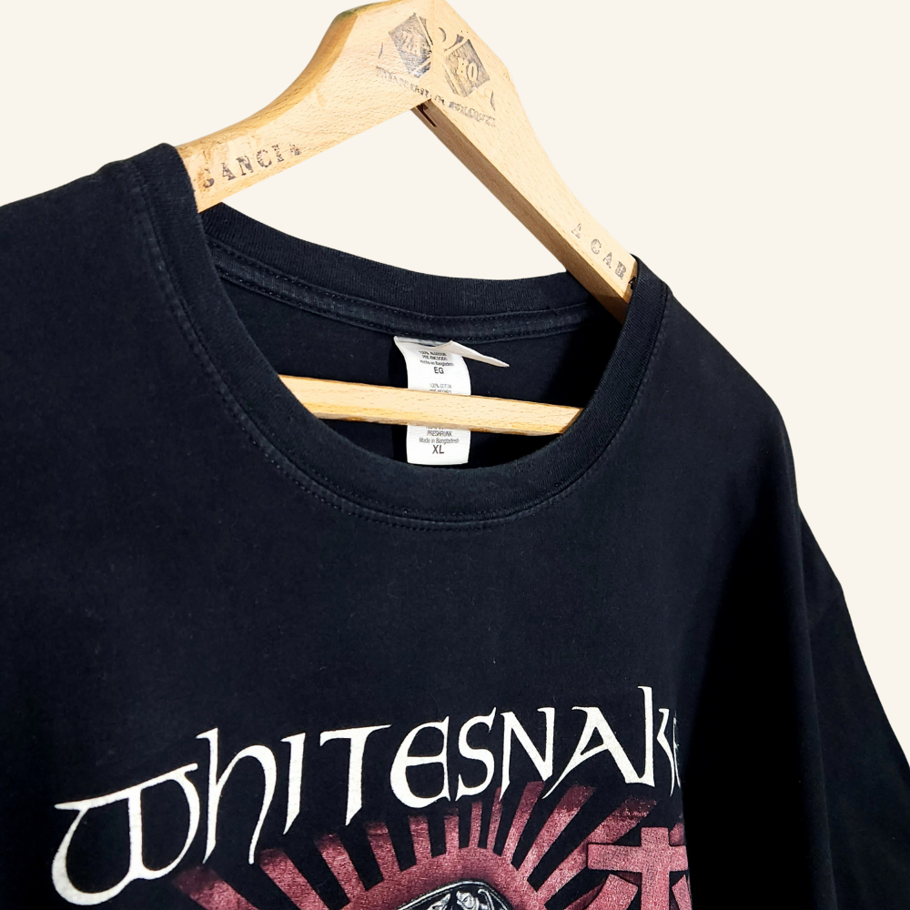 【Extremely Rare】Whitesnake 2013 Europe Tour T-Shirt - Unique Japanese Print Design (A Must-Have Item for Rock Collectors)