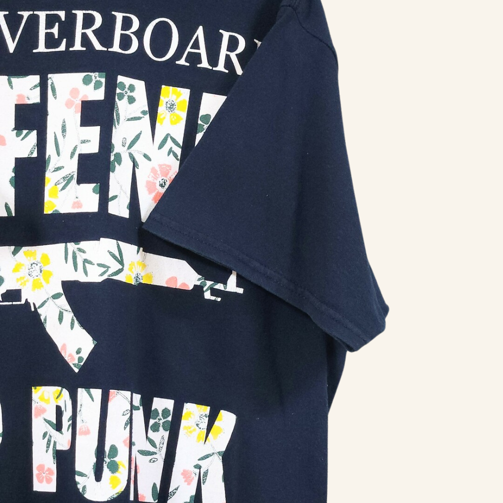 【古着】MAN OVERBOARD バンドTシャツ Mサイズ ネイビー "DEFEND POP PUNK" パンクロック ユニークデザイン