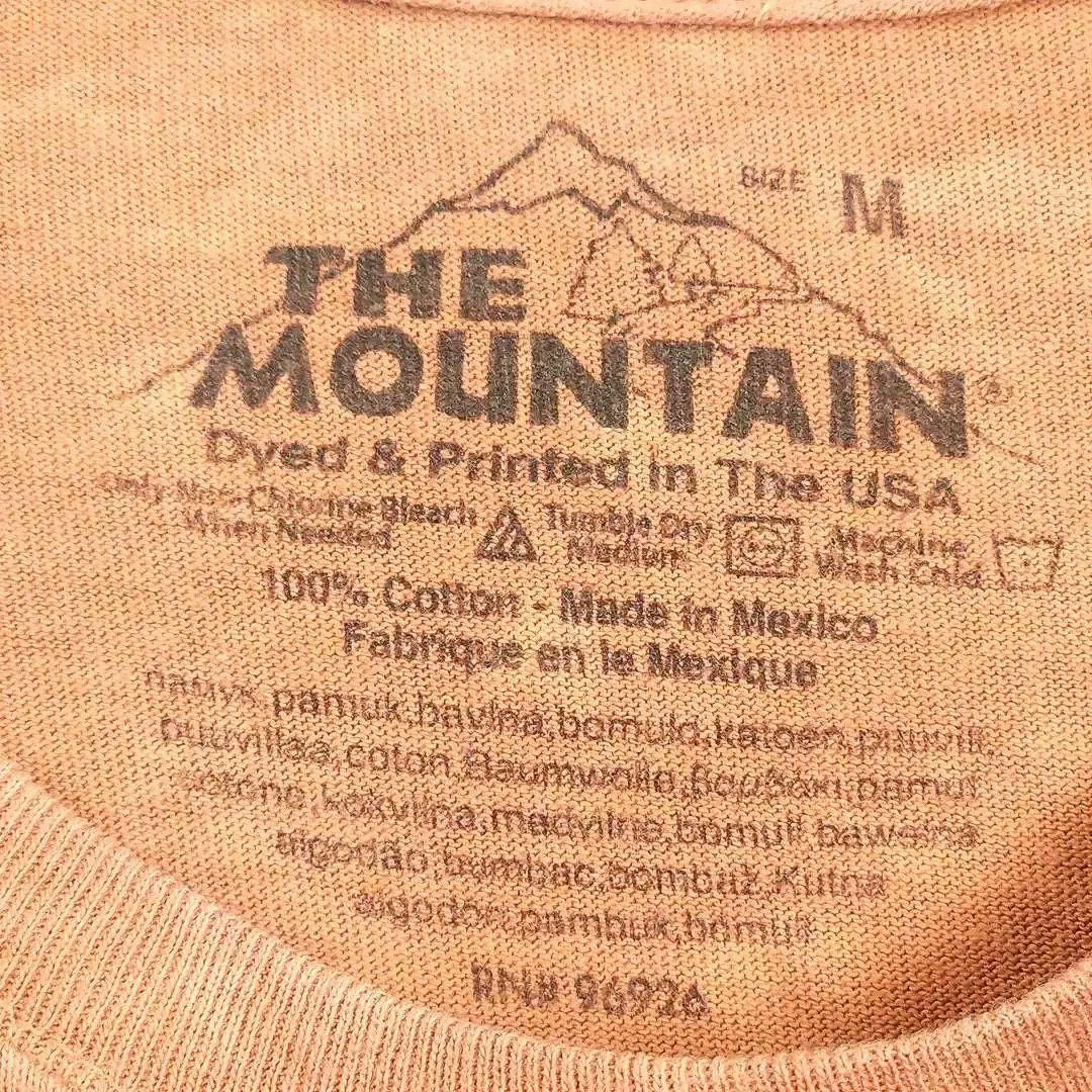 Vintage The Mountain T-Shirt - Majestic Grizzly Bear Masterpiece | Rare Find in Pristine Condition